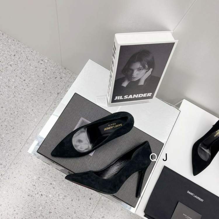Picture of YSL Shoes _SKUYSLsz35-41XJ011320708